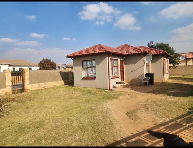 3 BEDROOM HOUSE FOR SALE IN BIRCH ACRES